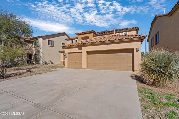 Property Slideshow image 2 of 46 | 808 w vuelta granadina, Sahuarita, AZ, 85629