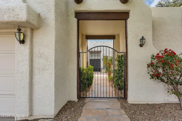 Property Slideshow image 3 of 50 | 38025 s eagle dr, Tucson, AZ, 85739