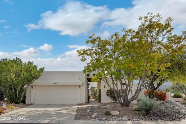 Property Slideshow image 2 of 50 | 38025 s eagle dr, Tucson, AZ, 85739