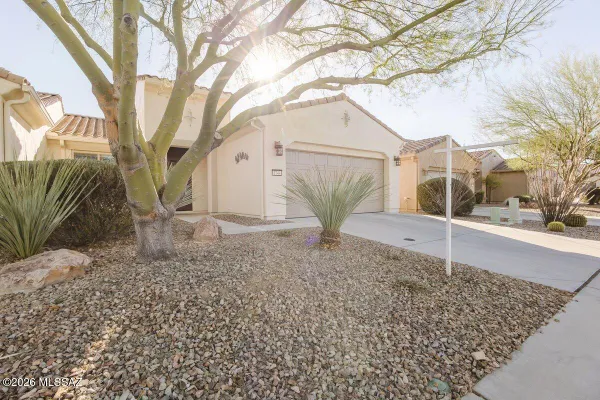 Property Slideshow image 2 of 36 | 1744 e burning hill dr, Green Valley, AZ, 85614