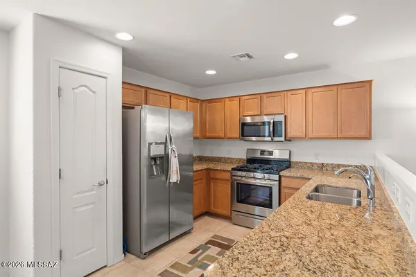 Property Slideshow image 2 of 27 | 15996 s avenida canica, Sahuarita, AZ, 85629