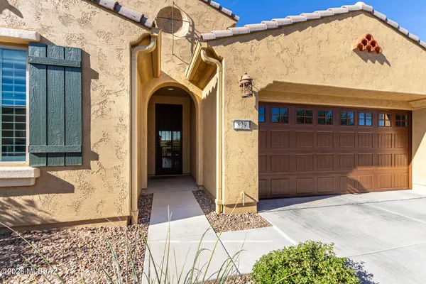 Property Slideshow image 2 of 29 | 829 n broken hills dr, Green Valley, AZ, 85614