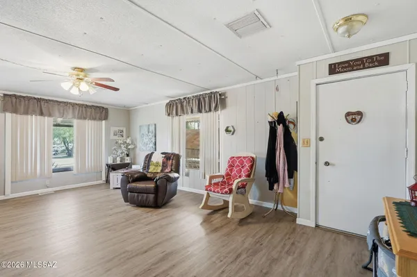 Property Slideshow image 2 of 41 | 142 w aliso dr, Green Valley, AZ, 85614