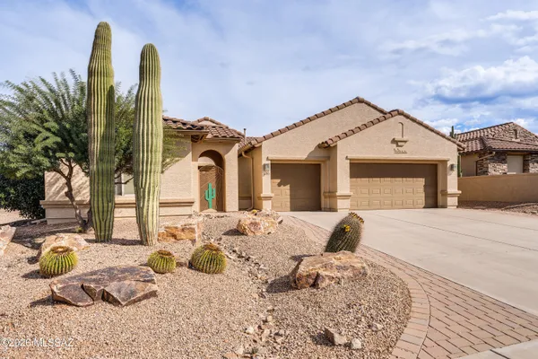 Property Slideshow image 3 of 50 | 600 n alexis loop, Green Valley, AZ, 85614