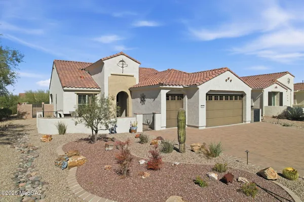Property Slideshow image 3 of 47 | 2475 e rolling meadow ln, Green Valley, AZ, 85614