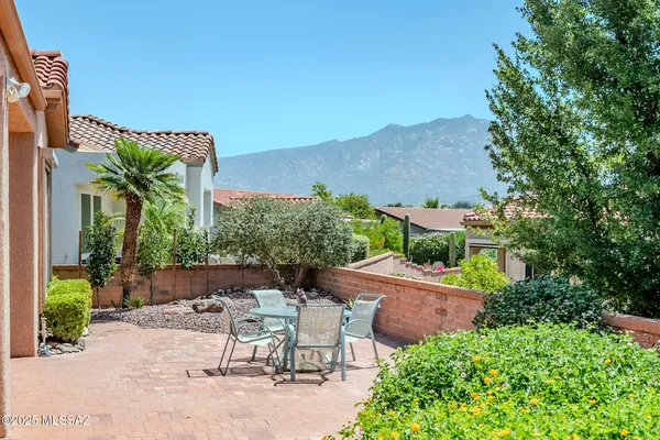 Property Slideshow image 3 of 32 | 2090 e buster mountain dr, Oro Valley, AZ, 85755