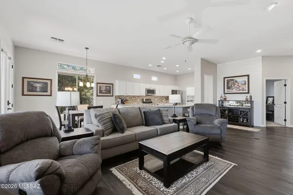 Property Slideshow image 2 of 38 | 5231 w winding desert dr, Marana, AZ, 85658