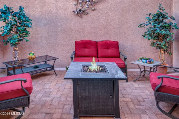 Property Slideshow image 3 of 27 | 151 n crescent bell dr, Green Valley, AZ, 85614