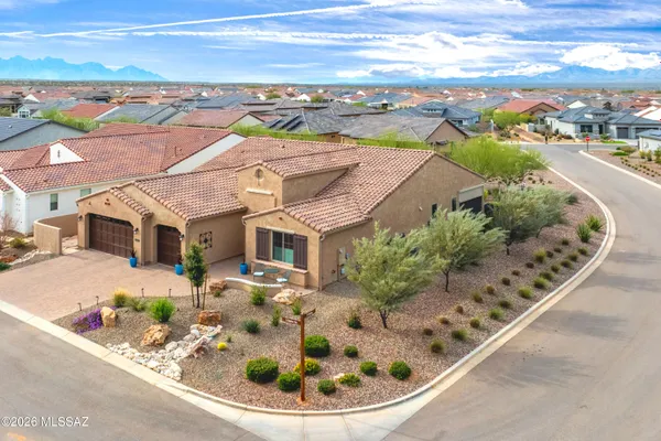 Property Slideshow image 2 of 49 | 30564 s chestnut way, Oracle, AZ, 85623