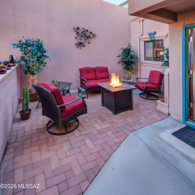 Property Slideshow image 2 of 27 | 151 n crescent bell dr, Green Valley, AZ, 85614