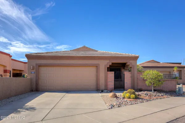 Property Slideshow image 2 of 43 | 1937 w via nuevo leon, Green Valley, AZ, 85622