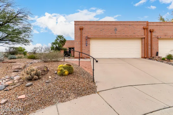 Property Slideshow image 2 of 31 | 3944 s placita de la moneda, Green Valley, AZ, 85622