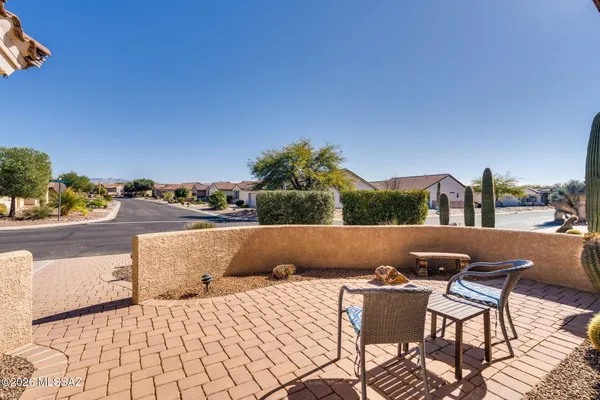 Property Slideshow image 3 of 33 | 971 n desert deer pass, Green Valley, AZ, 85614