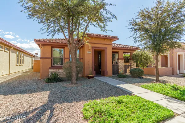 Property Slideshow image 2 of 37 | 13985 e cheavront loop, Vail, AZ, 85641