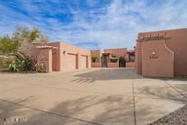 Property Slideshow image 3 of 36 | 7659 s vivaldi ct, Tucson, AZ, 85747