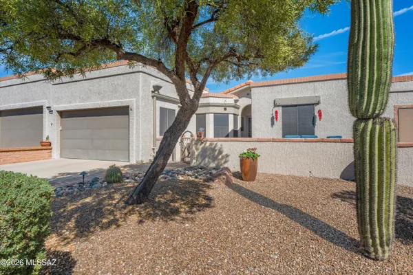 Property Slideshow image 2 of 31 | 14376 n spanish garden ln, Oro Valley, AZ, 85755
