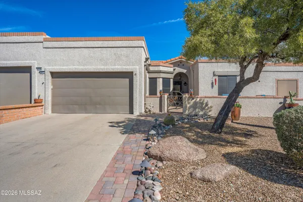 Property Slideshow image 3 of 31 | 14376 n spanish garden ln, Oro Valley, AZ, 85755