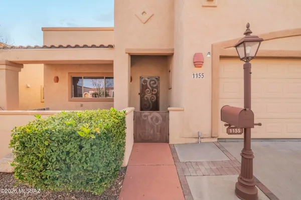 Property Slideshow image 3 of 39 | 1155 w calle fuente de carino, Sahuarita, AZ, 85629