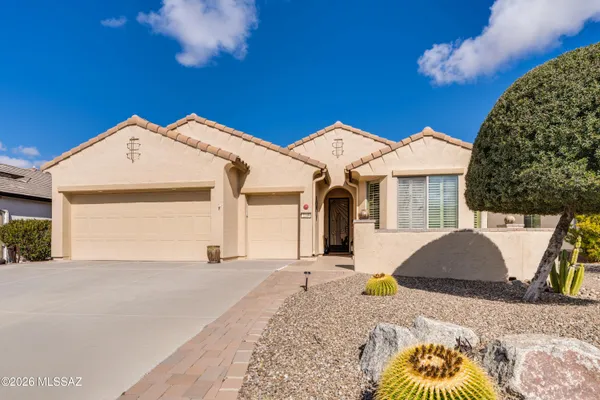 Property Slideshow image 2 of 50 | 2209 e bluejay bluff ln, Green Valley, AZ, 85614