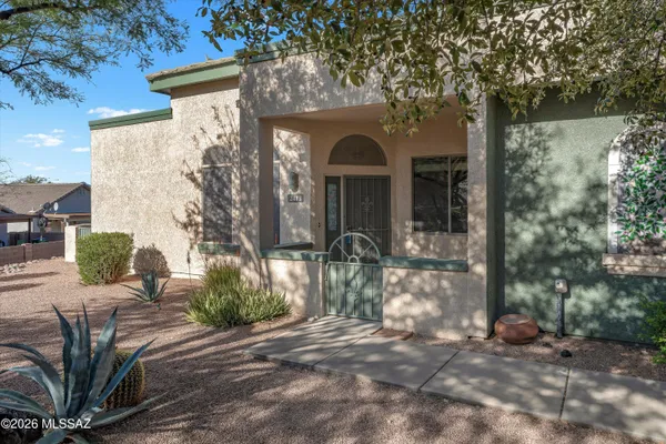 Property Slideshow image 2 of 26 | 2413 w via, Tucson, AZ, 85741