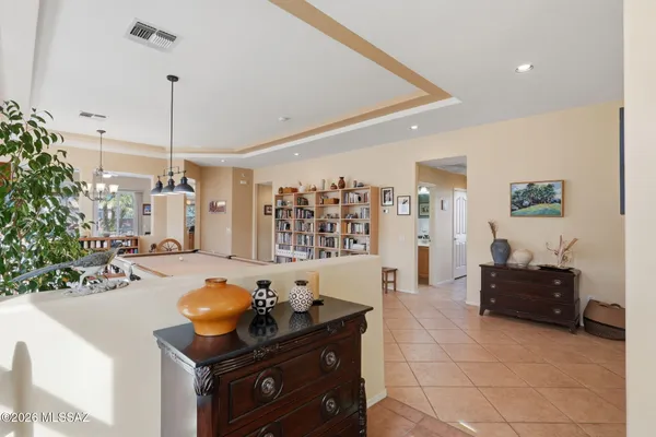 Property Slideshow image 3 of 27 | 302 w continental vista pl, Green Valley, AZ, 85614
