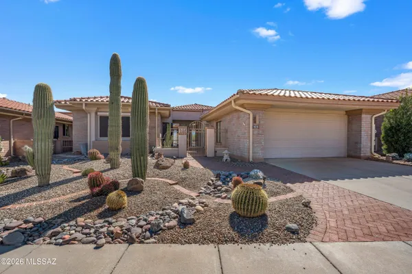 Property Slideshow image 2 of 49 | 4225 s westcotta dr, Green Valley, AZ, 85622
