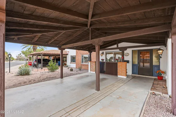 Property Slideshow image 3 of 30 | 243 s paseo seco, Green Valley, AZ, 85614
