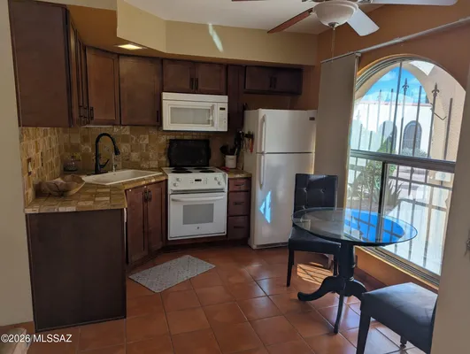 Property Slideshow image 2 of 12 | 122 w calle del ano, Green Valley, AZ, 85614