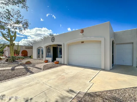 Property Slideshow image 2 of 22 | 1525 n paseo del cervato, Green Valley, AZ, 85614