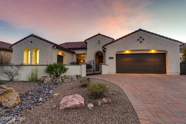 Property Slideshow image 2 of 50 | 2272 e madera plateau dr, Green Valley, AZ, 85614