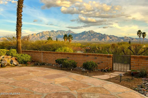 Property Slideshow image 3 of 25 | 4209 s emelita dr, Green Valley, AZ, 85622