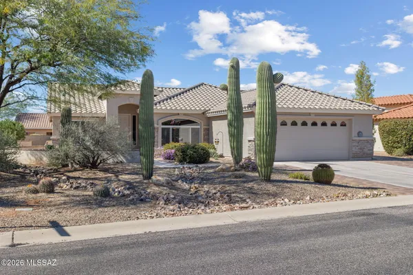 Property Slideshow image 3 of 37 | 1547 n buttes dr, Green Valley, AZ, 85614