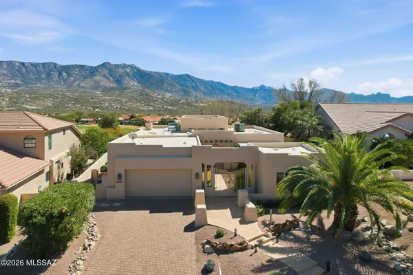 Property Slideshow image 2 of 50 | 65113 e brassie dr, Saddlebrooke, AZ, 85739