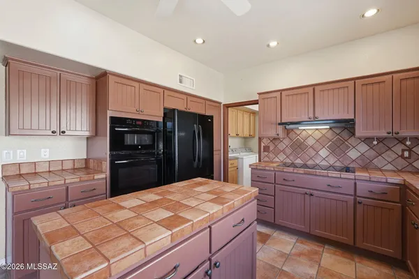Property Slideshow image 3 of 50 | 65113 e brassie dr, Saddlebrooke, AZ, 85739
