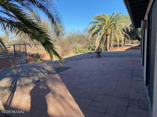 Property Slideshow image 2 of 13 | 137 e san vincent dr, Green Valley, AZ, 85614
