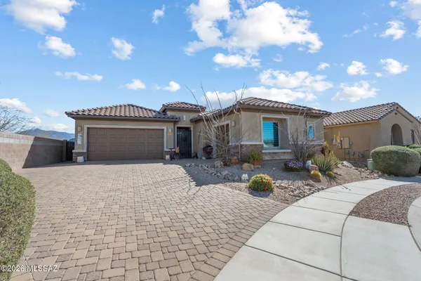 Property Slideshow image 2 of 37 | 10369 s coupe pl, Vail, AZ, 85641