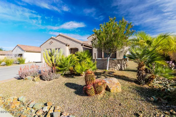 Property Slideshow image 3 of 50 | 902 n broken hills dr, Green Valley, AZ, 85614