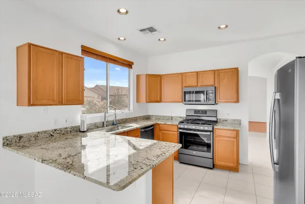 Property Slideshow image 3 of 50 | 7819 w red clay ln, Tucson, AZ, 85743