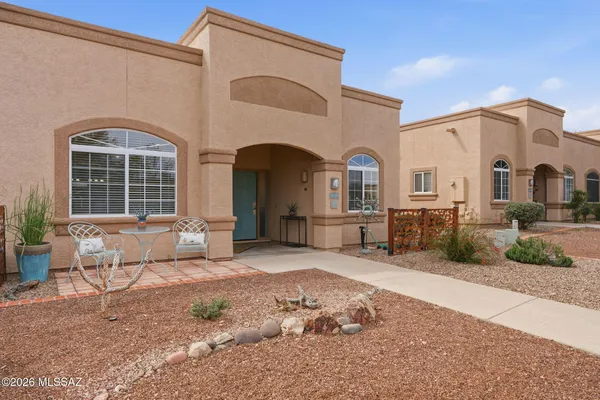 Property Slideshow image 2 of 37 | 1940 w demetrie loop, Green Valley, AZ, 85622