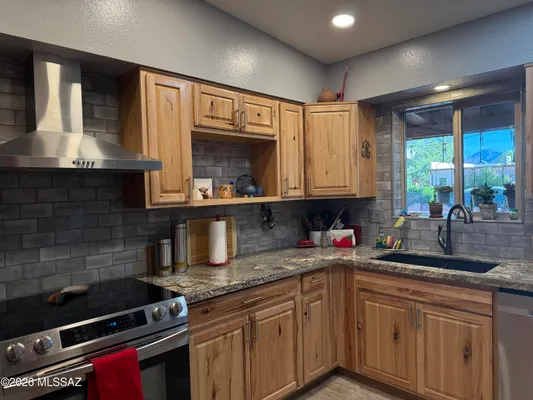 Property Slideshow image 2 of 15 | 132 e el membrillo, Green Valley, AZ, 85614