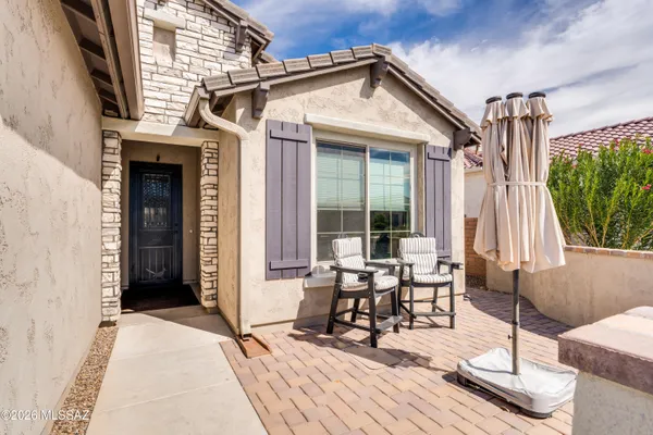 Property Slideshow image 3 of 34 | 2355 e thunder bluff dr, Green Valley, AZ, 85614