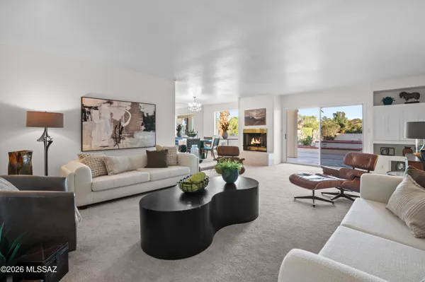 Property Slideshow image 2 of 50 | 7912 n casas cameo, Tucson, AZ, 85742