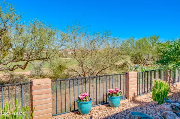 Property Slideshow image 2 of 36 | 2495 e page mill dr, Green Valley, AZ, 85614