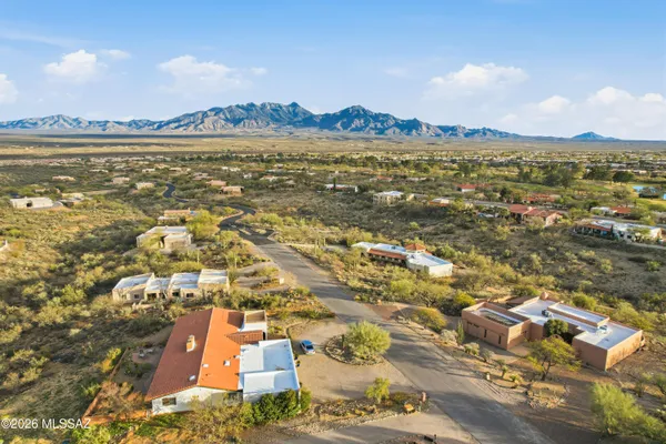 Property Slideshow image 3 of 40 | 1240 w placita quieta, Green Valley, AZ, 85622