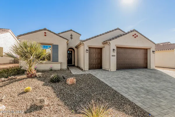 Property Slideshow image 2 of 50 | 61645 e travertine st, Oracle, AZ, 85623