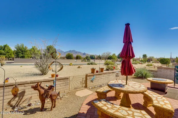 Property Slideshow image 2 of 27 | 3925 s via, Green Valley, AZ, 85614