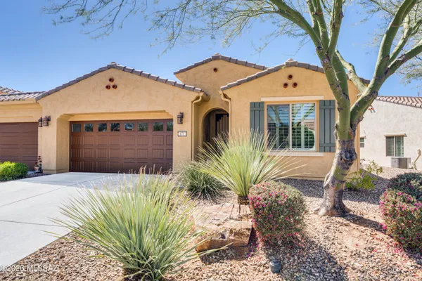 Property Slideshow image 3 of 50 | 871 n broken hills dr, Green Valley, AZ, 85614