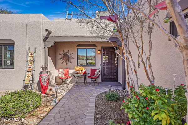 Property Slideshow image 2 of 51 | 1049 w placita refinada, Green Valley, AZ, 85614