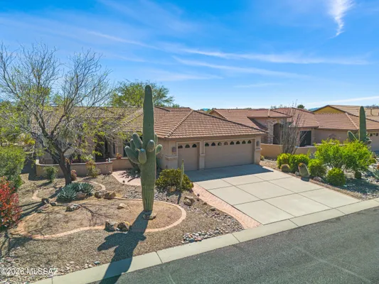Property Slideshow image 3 of 26 | 2394 e bonita canyon dr, Green Valley, AZ, 85614