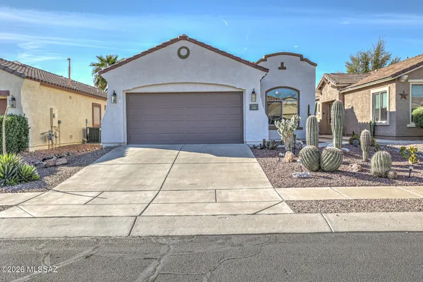 Property Slideshow image 2 of 34 | 363 w calle media luz, Sahuarita, AZ, 85629